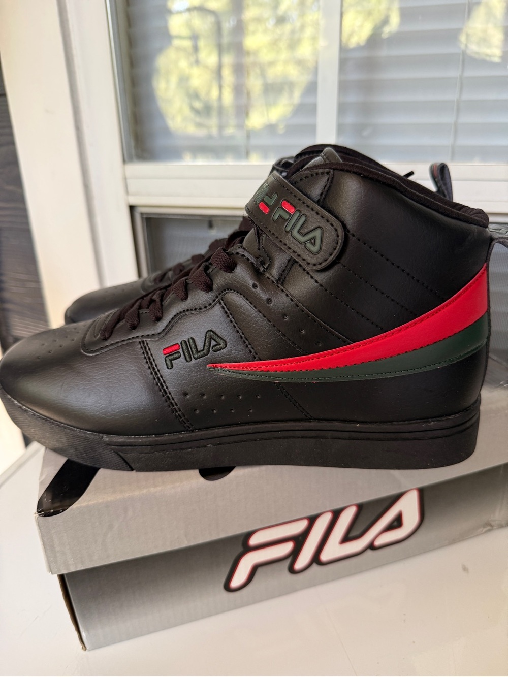 FILA Vulc 13 Mid Men’s Sneakers | US 8.5 | New 👟